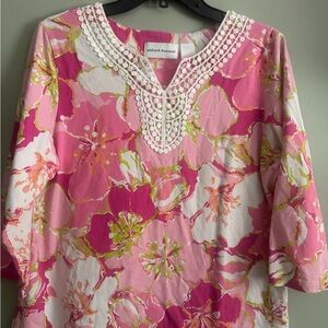 Alfred Dunner Knit Tunic Pink Floral lace trim Women's medium v neck
